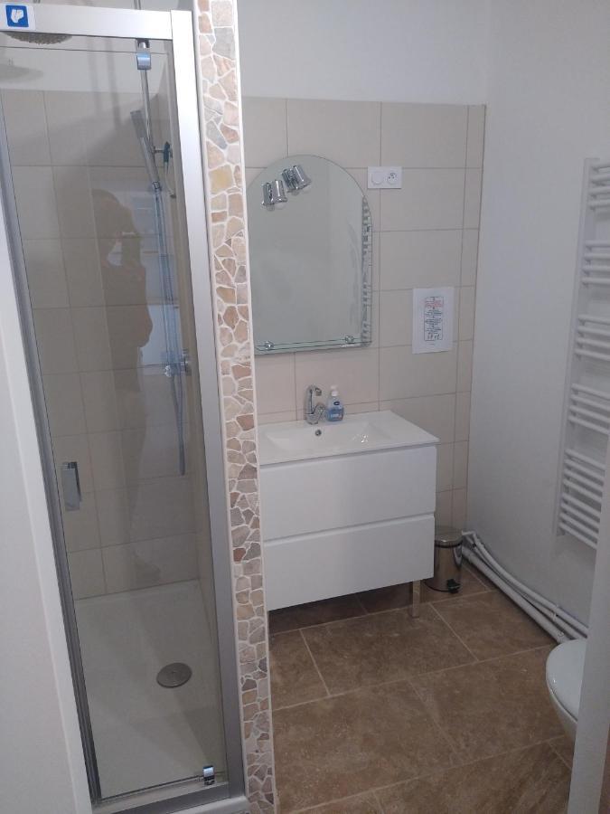 Maison De Village Confortable Entierement Renovee Saint-Just  Bagian luar foto